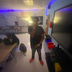 Meet your Posher, Jamari